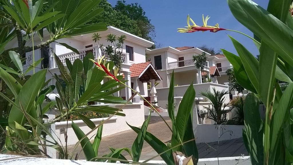 Pinto Rosario Square Resort Ucassaim Buitenkant foto
